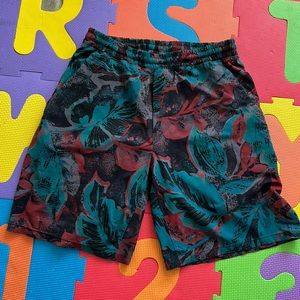 7 inch Lululemon shorts